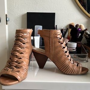 Vince Camino low heel cognac sandals
